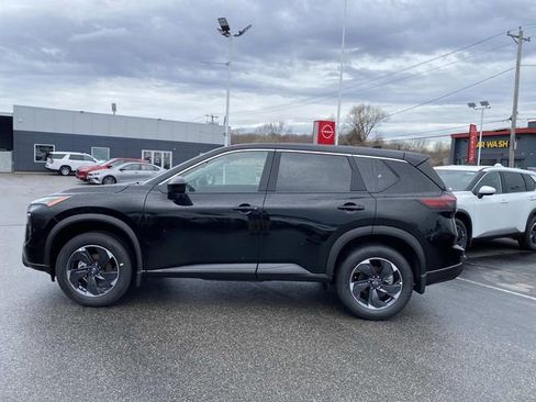 New 2026 Nissan Rogue SV w/ Cold Weather Package AWD/4WD image 3