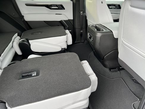 New 2026 Chevrolet Tahoe Premier image 25