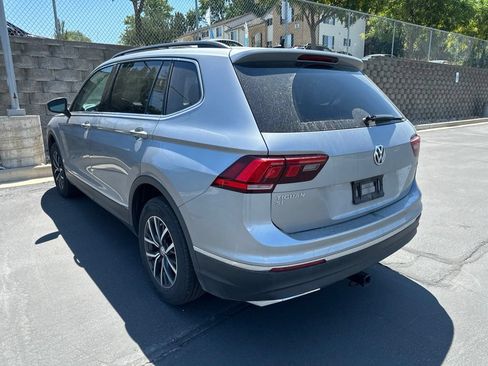 Used 2020 Volkswagen Tiguan SE w/ Panoramic Sunroof Package AWD/4WD image 7