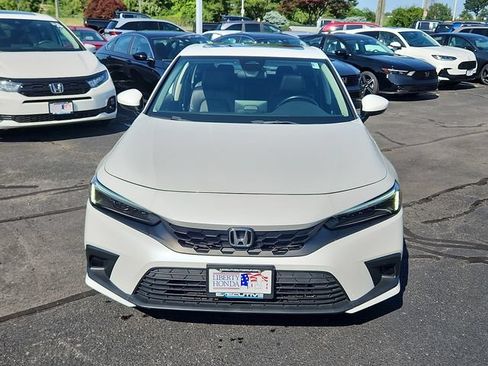 Used 2024 Honda Civic EX-L image 2