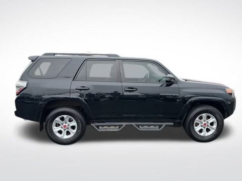Used 2018 Toyota 4Runner 4WD image 7