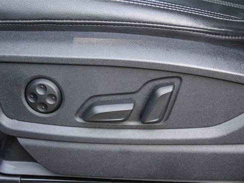 Used 2023 Audi Q5 2.0T Premium image 22