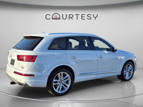 Used 2017 Audi Q7 3.0T Prestige w/ Prestige Package AWD/4WD image 5