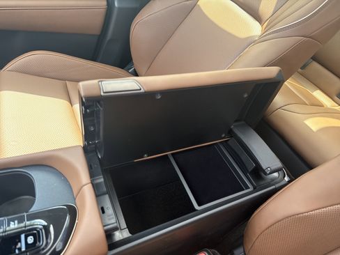 New 2026 Toyota Crown Signia AWD/4WD image 39