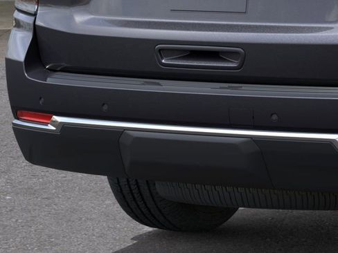 New 2026 Chevrolet Suburban LS RWD image 14