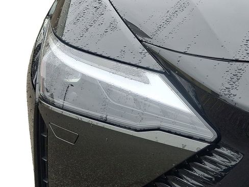 Used 2024 Lexus RZ 300e Premium w/ Accessory Package (Z1) image 10