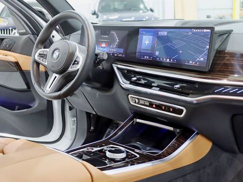 Used 2026 BMW X5 M60i image 35