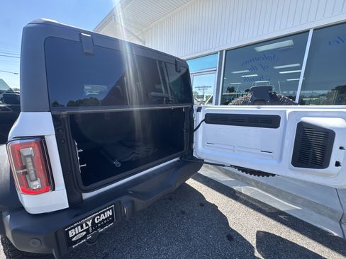 Used 2024 Ford Bronco Wildtrak AWD/4WD image 12