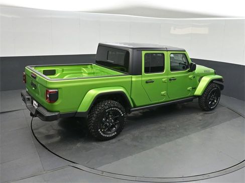 New 2026 Jeep Gladiator Willys image 30