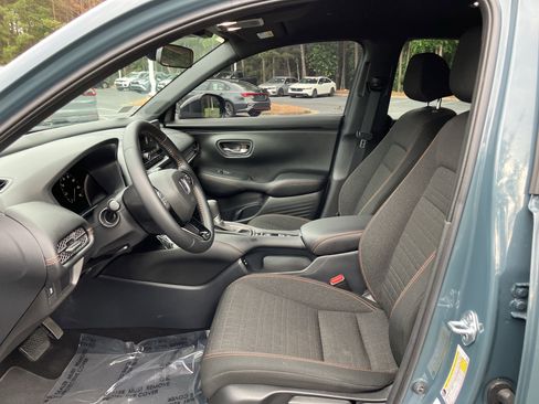 Certified 2025 Honda HR-V Sport image 16