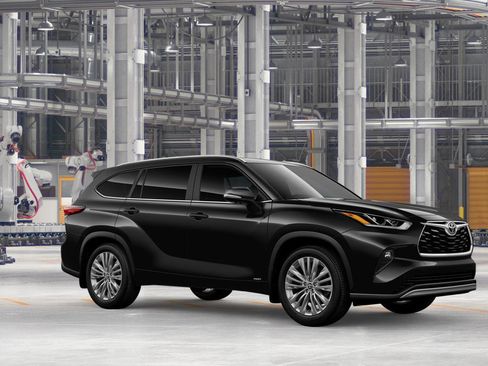 New 2026 Toyota Highlander Platinum image 14