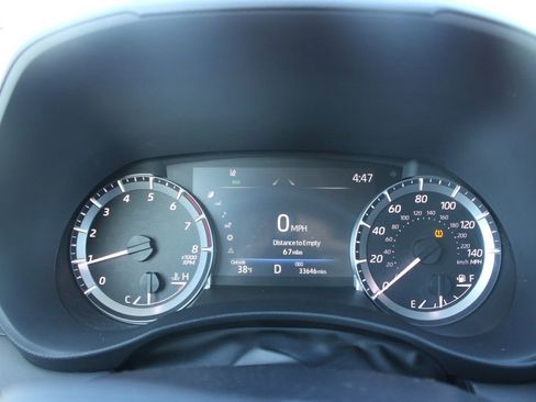Used 2024 Toyota Highlander LE AWD/4WD image 33