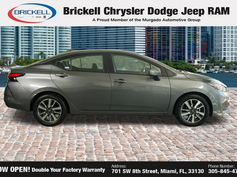 Used 2024 Nissan Versa SV FWD image 8