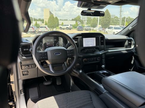 Used 2022 Ford F150 XL w/ STX Appearance Package RWD image 14