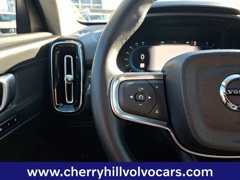 Certified 2025 Volvo XC40 B5 Plus image 22