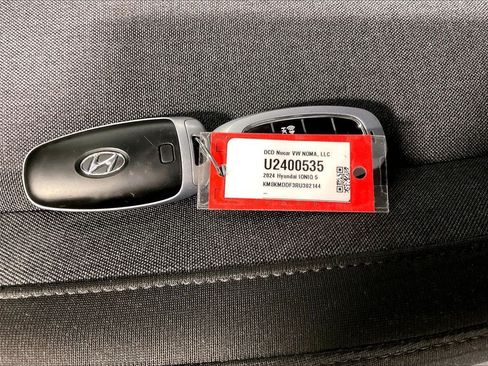 Used 2024 Hyundai Ioniq 5 SE AWD/4WD image 31