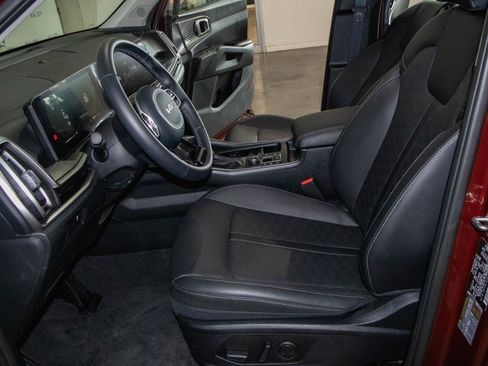 New 2025 Kia Sorento S w/ Panoramic Sunroof Package image 8