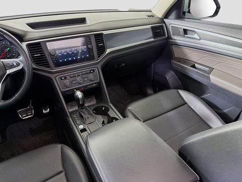 Used 2021 Volkswagen Atlas SE w/ Panoramic Sunroof Package image 25