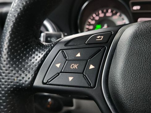 Used 2014 Mercedes-Benz CLA 250 4MATIC image 26