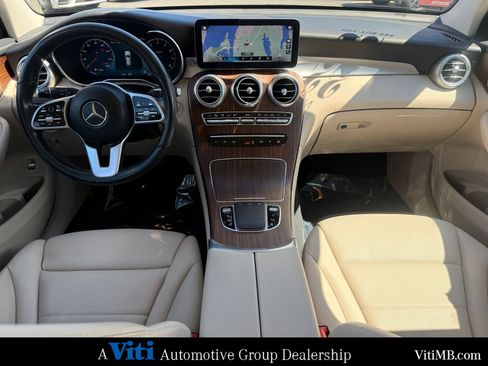 Certified 2022 Mercedes-Benz GLC 300 4MATIC image 2