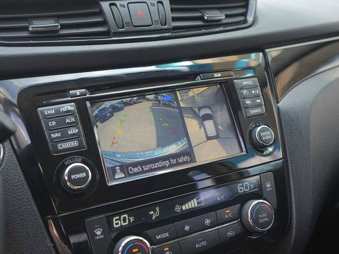 Used 2017 Nissan Rogue Sport SL image 23