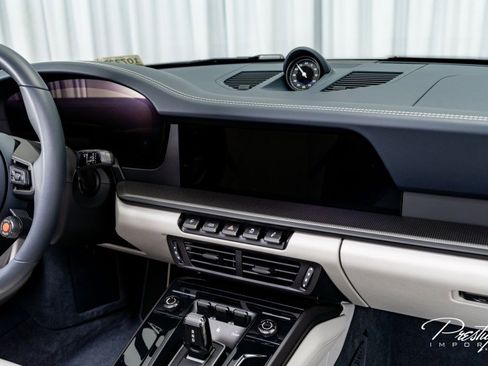 Used 2025 Porsche 911 Carrera GTS image 45