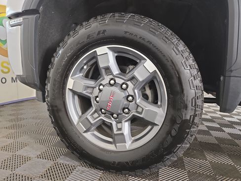 Certified 2025 GMC Sierra 2500 SLE w/ SLE Convenience Package AWD/4WD image 32