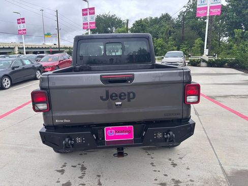 Used 2021 Jeep Gladiator Sport AWD/4WD image 7