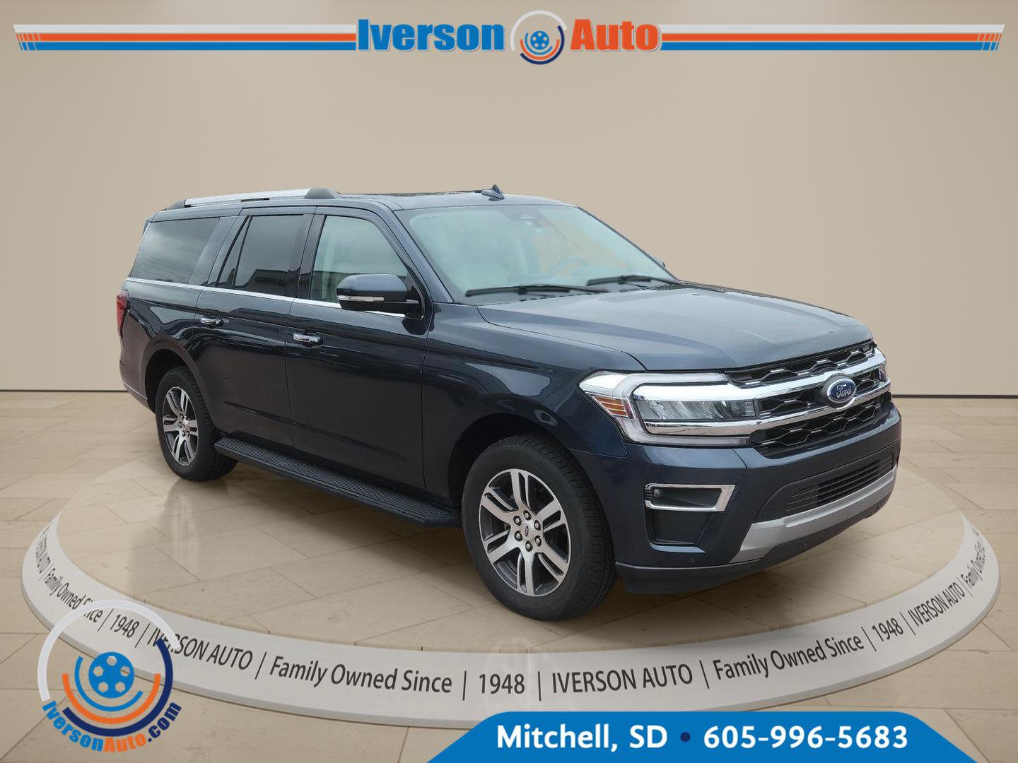 Used 2024 Ford Expedition Max Limited AWD/4WD image 3