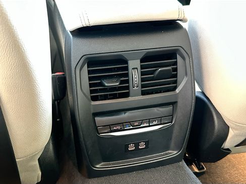 Used 2023 BMW i4 eDrive35 w/ Premium Package image 26