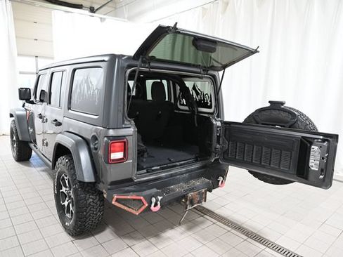 Used 2019 Jeep Wrangler Unlimited Sport S AWD/4WD image 11