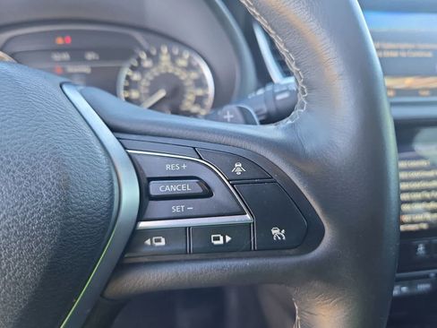 Used 2019 INFINITI QX50 Essential w/ Sensory Package image 26