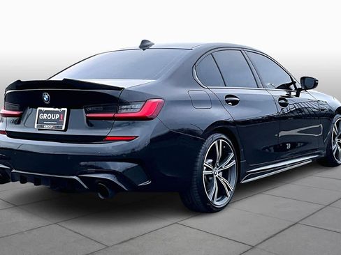 Used 2021 BMW 330i Sedan w/ M Sport Package image 11