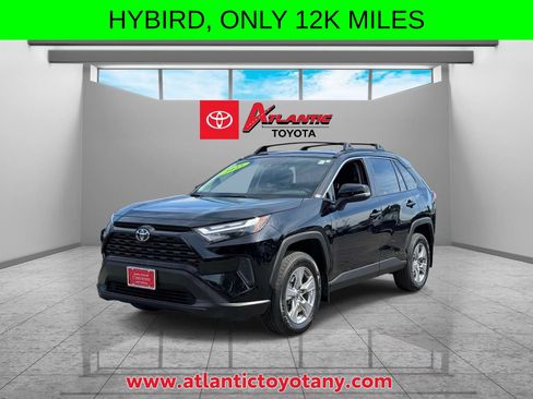 Certified 2025 Toyota RAV4 XLE w/ Weather Package AWD/4WD image 4