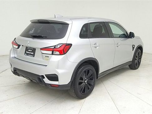 Used 2021 Mitsubishi Outlander Sport LE image 6