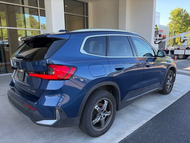 Used 2023 BMW X1 xDrive28i w/ Premium Package AWD/4WD image 3