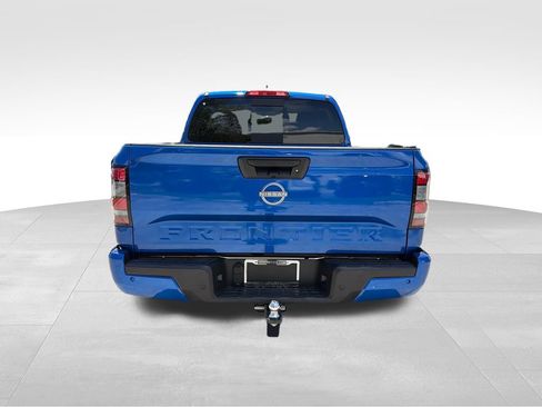 Used 2025 Nissan Frontier SV w/ SV Convenience Package RWD image 7