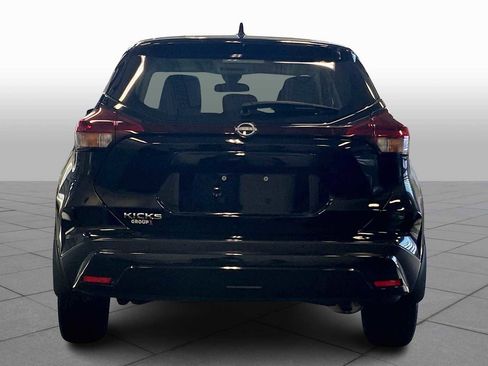 Used 2024 Nissan Kicks S image 4