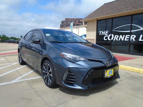 Used 2019 Toyota Corolla SE FWD image 1