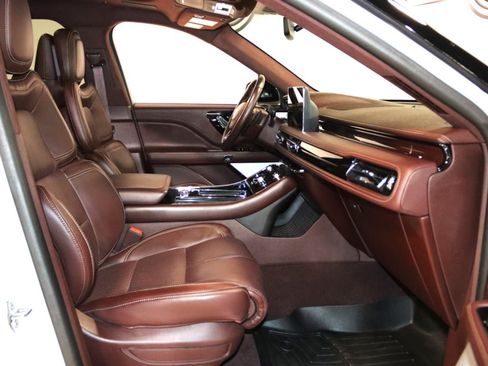 Used 2024 Lincoln Aviator Black Label AWD/4WD image 67