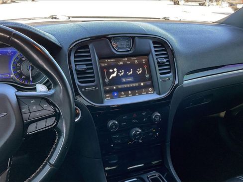 Used 2021 Chrysler 300 S image 9