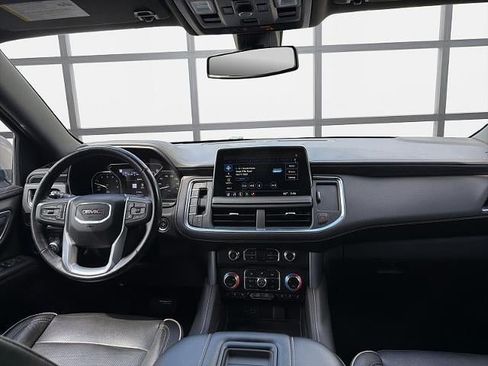 Used 2021 GMC Yukon SLT w/ SLT Luxury Plus Package AWD/4WD image 19