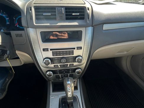 Used 2011 Ford Fusion SE w/ 202A Rapid Spec Order Code image 11
