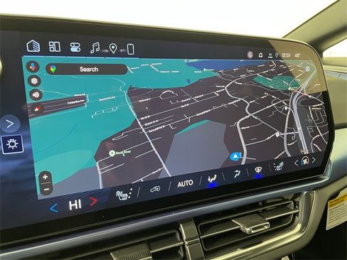 New 2026 Chevrolet Equinox EV LT image 6