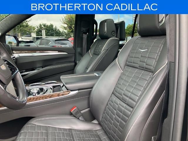 Used 2025 Cadillac Escalade Sport Platinum AWD/4WD image 16