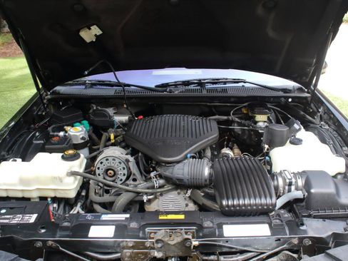 Used 1996 Cadillac Fleetwood Brougham RWD image 66