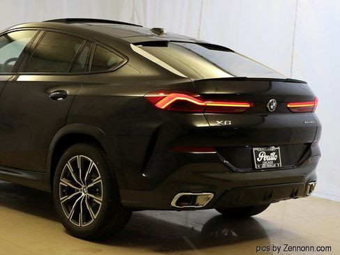 Used 2026 BMW X6 xDrive40i image 8