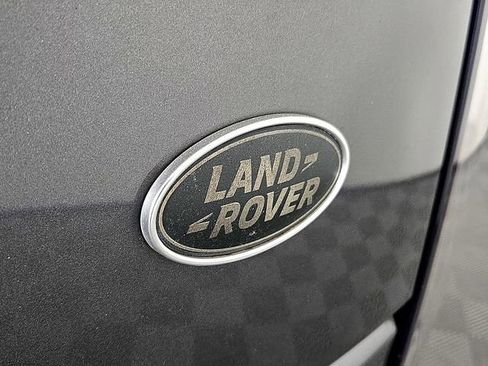 Used 2017 Land Rover Range Rover HSE image 33