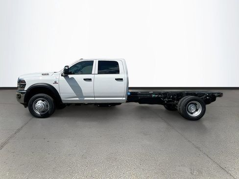 New 2026 RAM 4500 Tradesman w/ Chrome Appearance Group AWD/4WD image 4