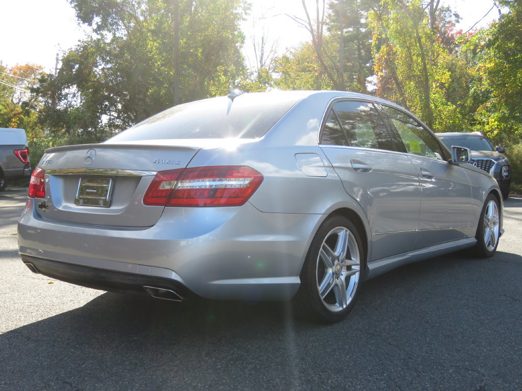 Used 2013 Mercedes-Benz E 350 4MATIC Sedan image 5